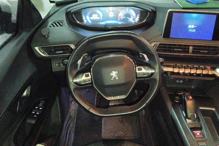 Used Peugeot 5008 2017 350THP 5-Seat Elite Edition Steering Wheel