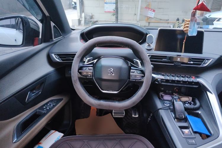 Used Peugeot 5008 2017 380THP 7-Seater Luxury GT Edition Steering Wheel
