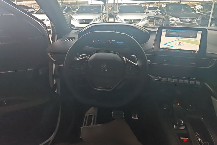 Used Peugeot 5008 2017 380THP 7-Seater Luxury GT Edition Steering Wheel