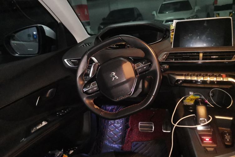 Used Peugeot 5008 2017 350THP 7-Seater Elite Edition Steering Wheel