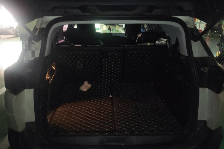 Used Peugeot 5008 2017 350THP 7-Seater Elite Edition Trunk