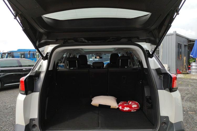 Used Peugeot 5008 2017 350THP 7-Seater Elite Edition Trunk