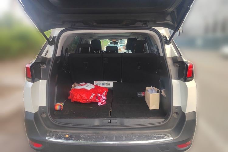 Used Peugeot 5008 2017 350THP 7-Seater Boundless Edition Trunk