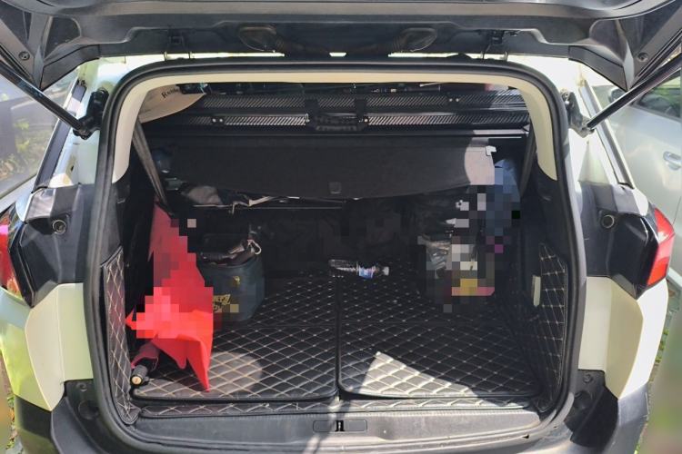 Used Peugeot 5008 2017 350THP 7-Seater Elite Edition Trunk