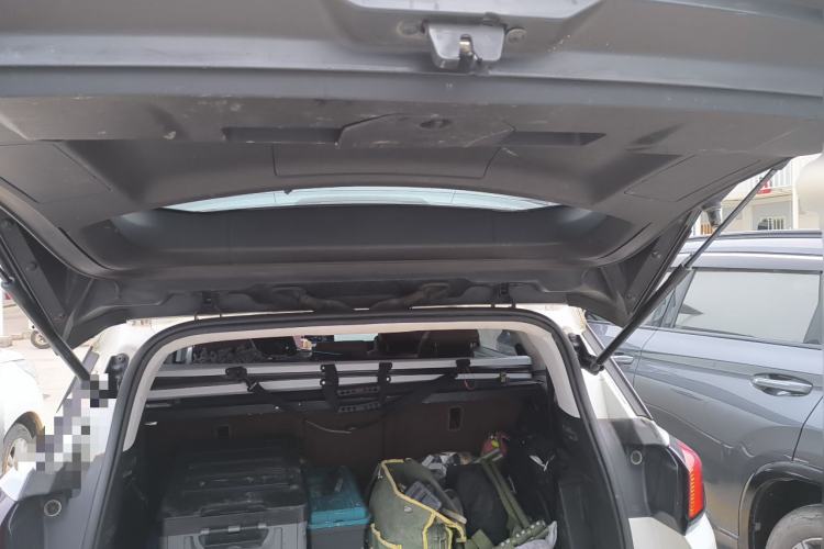 Used Peugeot 5008 2017 350THP 7-Seater Elite Edition Trunk