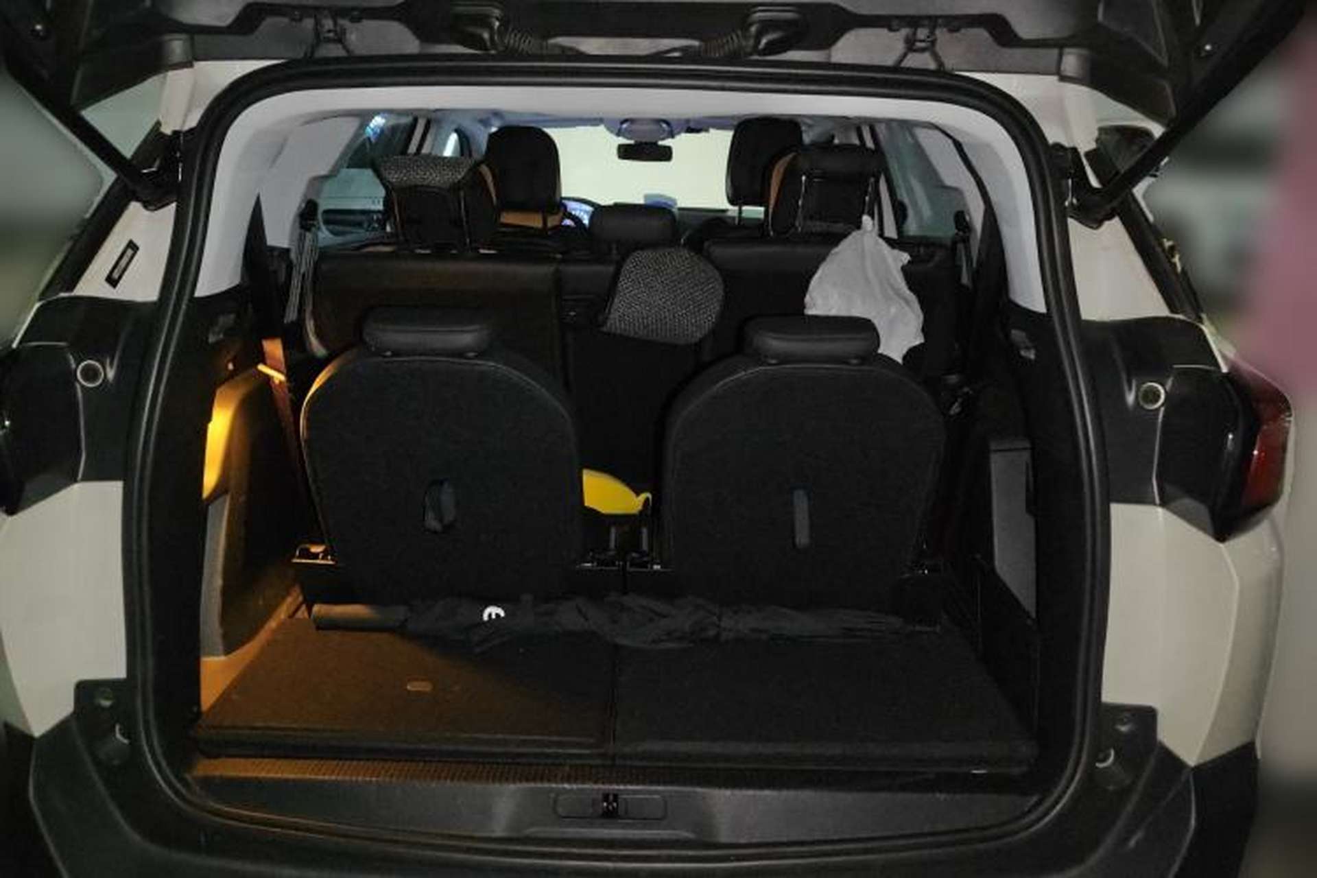 Used Peugeot 5008 2017 380THP 7-Seater Elite Edition Trunk