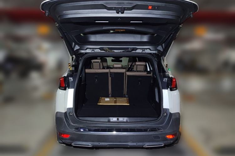 Used Peugeot 5008 2017 380THP 7-Seater Luxury GT Edition Trunk