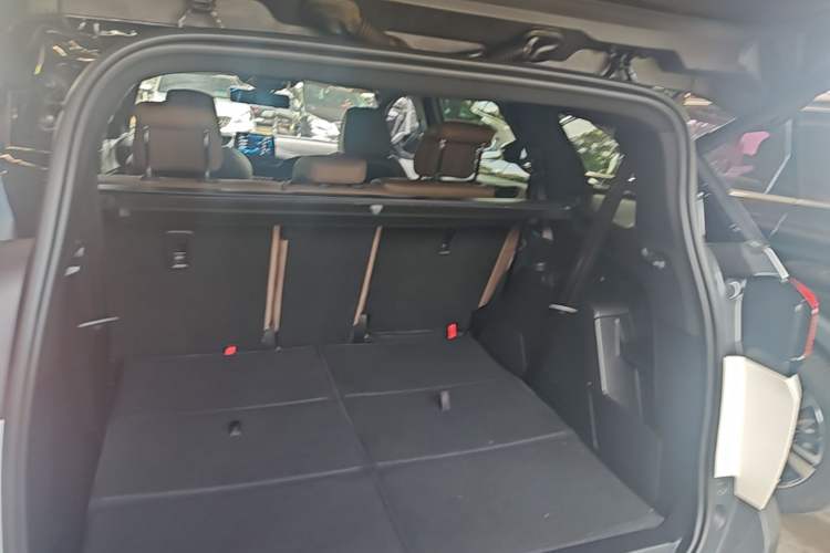 Used Peugeot 5008 2017 380THP 7-Seater Luxury GT Edition Trunk