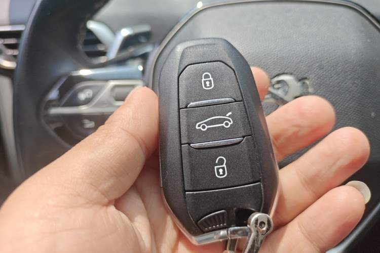 Used Peugeot 5008 2017 380THP 7-Seater Boundary-Free Edition Vehicle Key