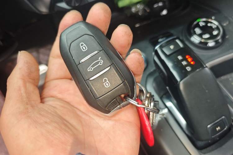 Used Peugeot 5008 2017 380THP 7-Seater Luxury GT Edition Vehicle Key