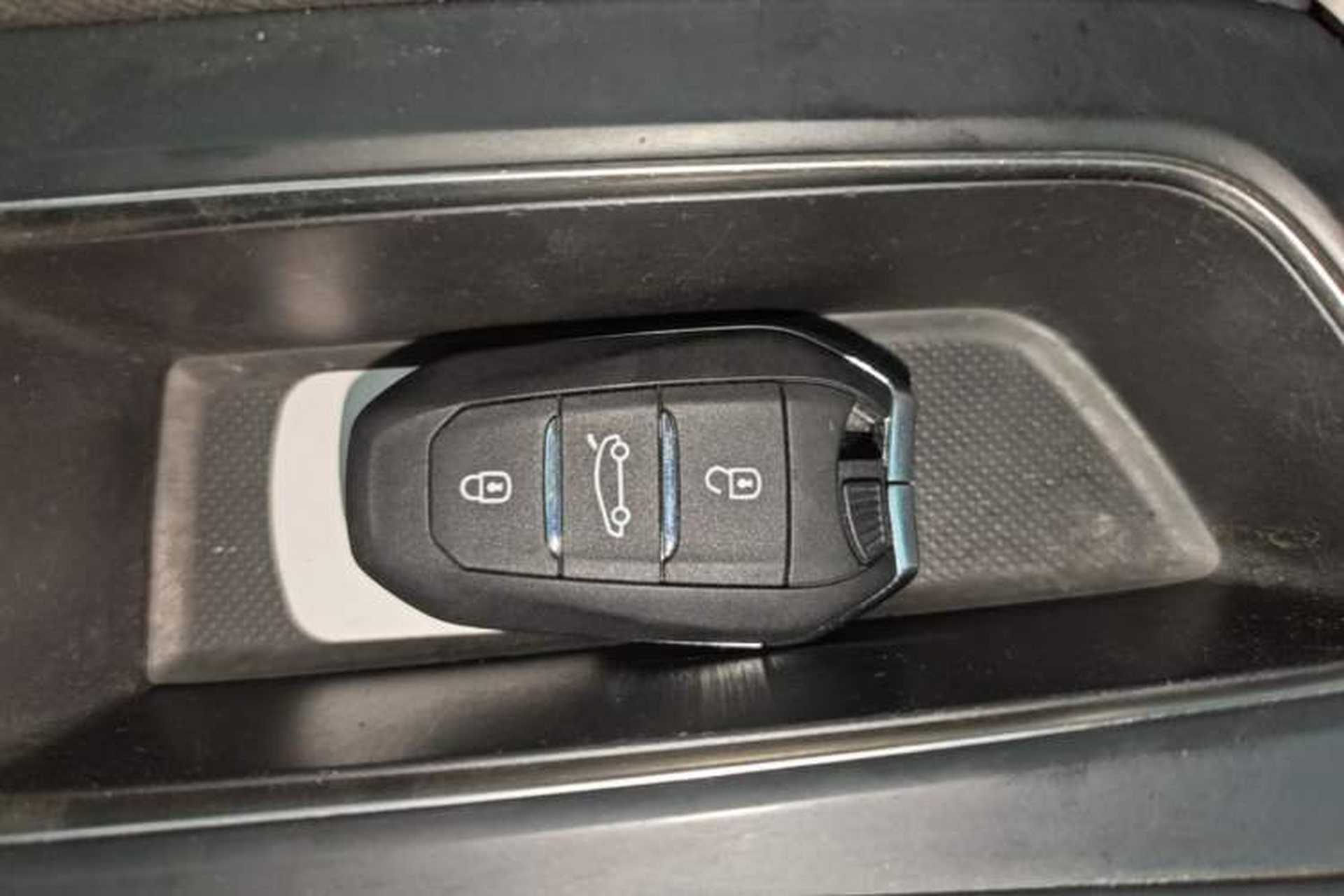 Used Peugeot 5008 2017 350THP 5-Seat Elite Edition Vehicle Key