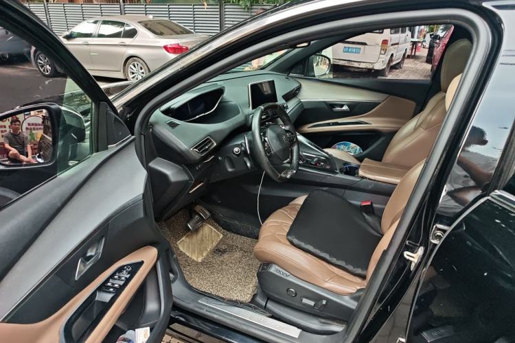 Used Peugeot 5008 2019 380THP 7-Seater Luxury GT Edition Driver Seat