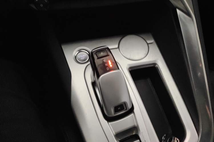 Used Peugeot 5008 2019 380THP 7-Seater Elite Edition Gear Lever