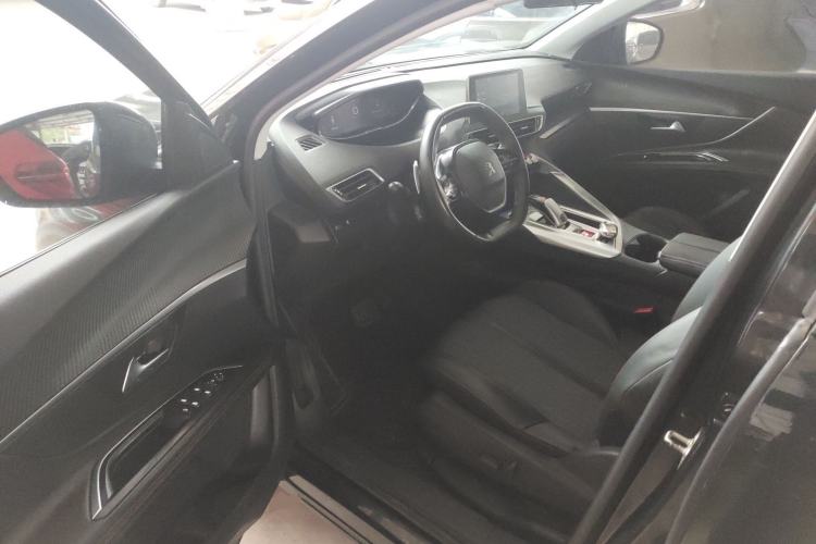 Used Peugeot 5008 2019 380THP 7-Seater Elite Edition Interior 3