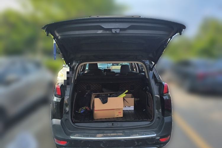 Used Peugeot 5008 2019 350THP 7-Seater Elite Edition Trunk