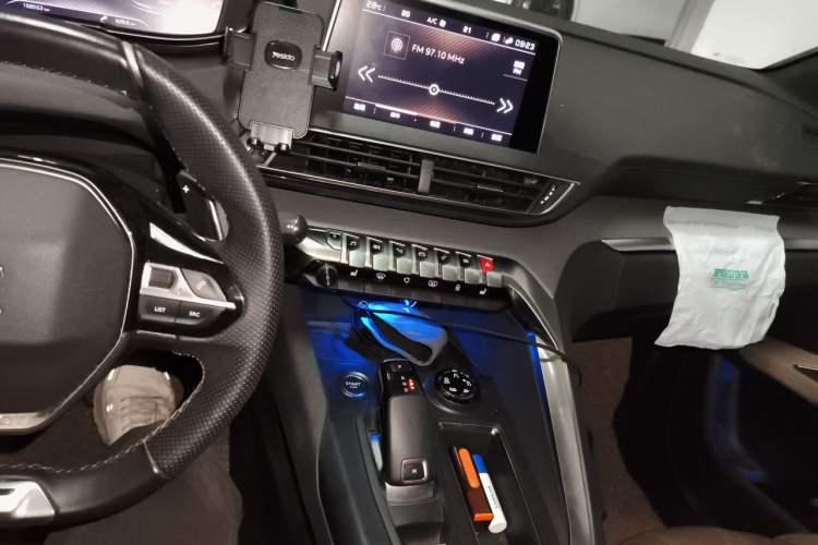 Used Peugeot 5008 2019 400THP 7-Seater Flagship GT Edition Audio And AC Panel