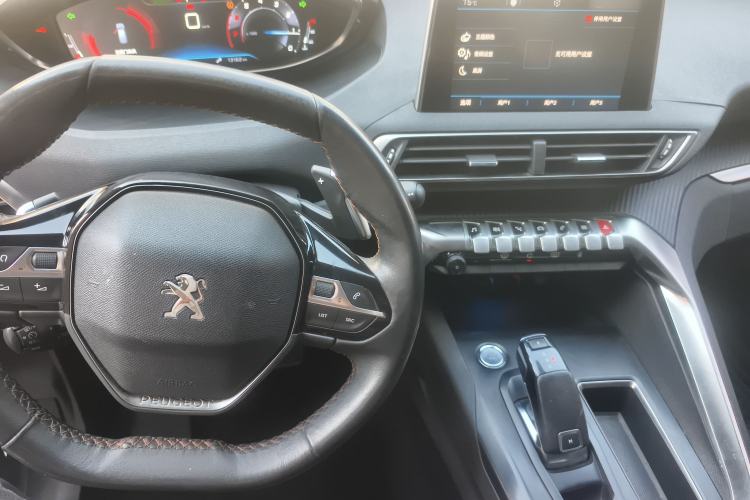 Used Peugeot 5008 2019 360THP 7-Seater Flagship Edition Center Console
