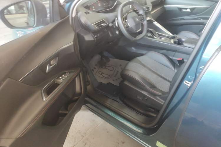 Used Peugeot 5008 2019 400THP 5-Seat Elite Edition Driver Seat