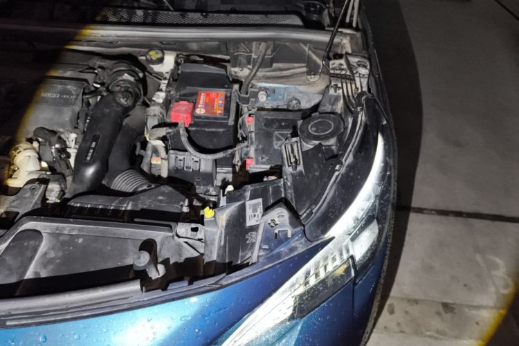Used Peugeot 5008 2019 Revised 360THP 5-Seater Leading Edition Engine Bay Left