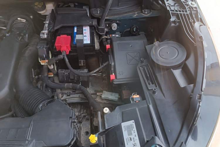 Used Peugeot 5008 2019 Revised Version 400THP 5-Seater Elite Edition Engine Bay Left