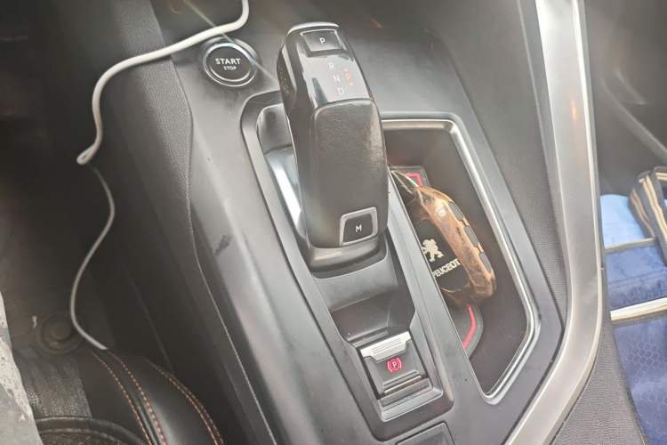 Used Peugeot 5008 2019 400THP 5-Seat Elite Edition Gear Lever