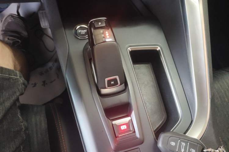 Used Peugeot 5008 2019 400THP 5-Seat Elite Edition Gear Lever