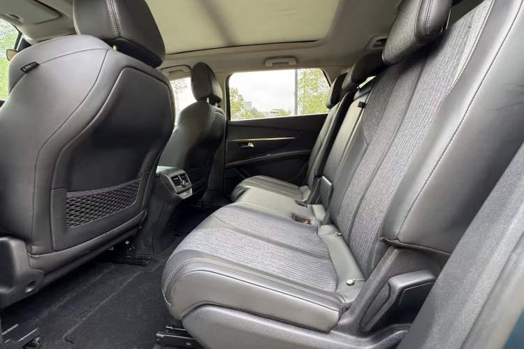 Used Peugeot 5008 2019 360THP 5-Seat Elite Edition Interior 2
