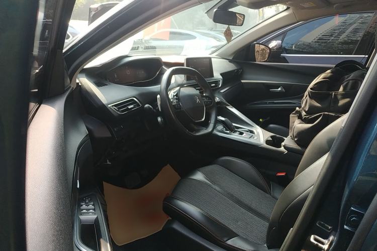 Used Peugeot 5008 2019 380THP 7-Seater Elite Edition Interior 3