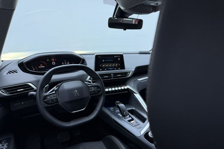 Used Peugeot 5008 2019 400THP 7-Seater Flagship Edition Interior 5