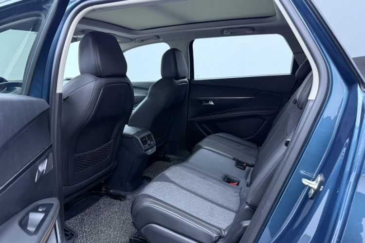 Used Peugeot 5008 2019 400THP 7-Seater Flagship Edition Interior 6