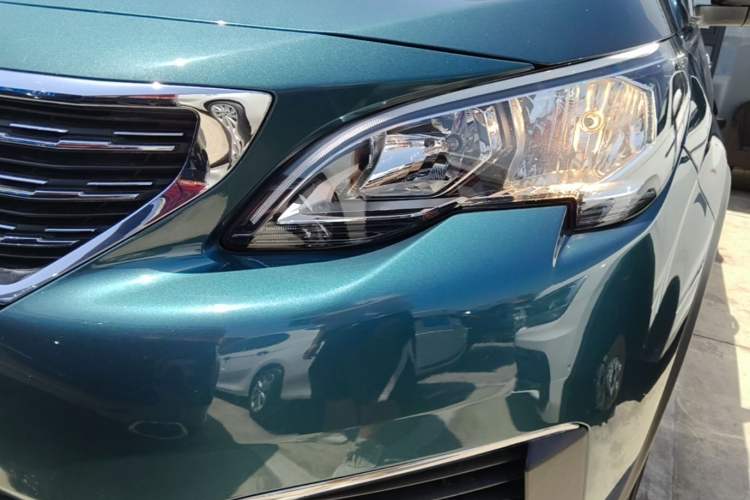 Used Peugeot 5008 2019 350THP 7-Seater Elite Edition Left Front Headlight