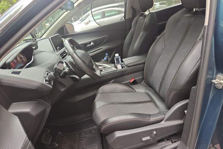 Used Peugeot 5008 2019 400THP 7-Seater Flagship Edition Left Front Seat