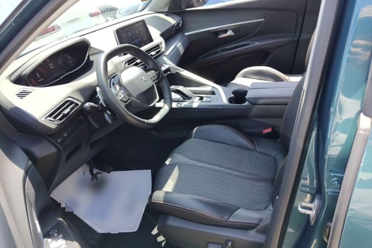 Used Peugeot 5008 2019 350THP 7-Seater Elite Edition Left Front Seat