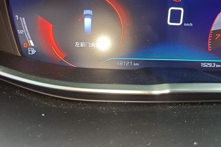 Used Peugeot 5008 2019 400THP 7-Seater Flagship Edition Odometer Close Up