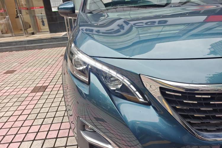 Used Peugeot 5008 2019 400THP 7-Seater Flagship Edition Right Front Headlight