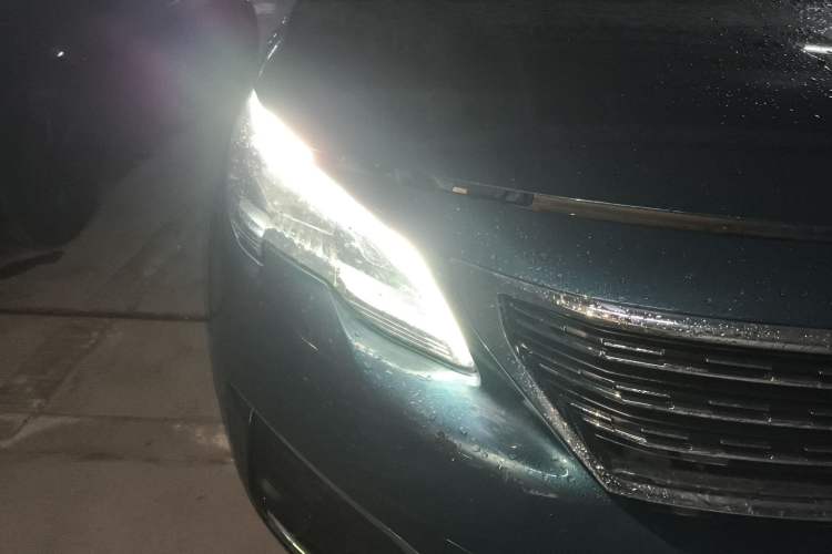 Used Peugeot 5008 2019 Revised 360THP 5-Seater Leading Edition Right Front Headlight