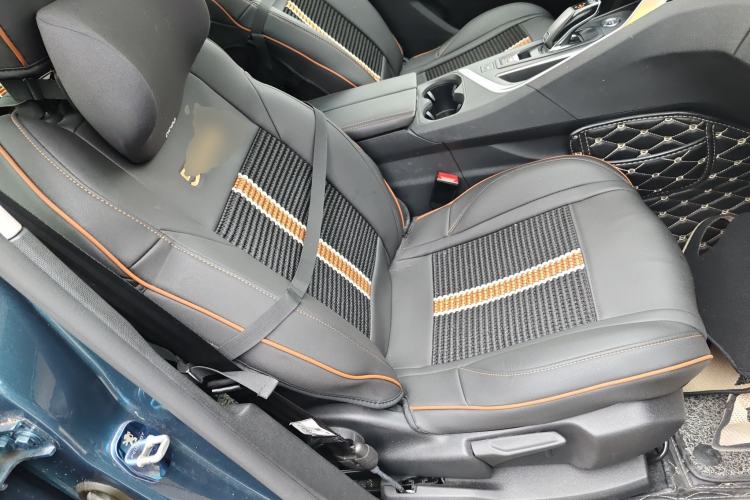 Used Peugeot 5008 2019 380THP 7-Seater Elite Edition Right Front Seat