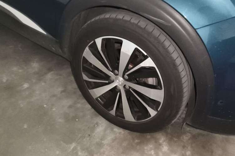 Used Peugeot 5008 2019 400THP 7-Seater Flagship GT Edition Right Front Wheel Hub