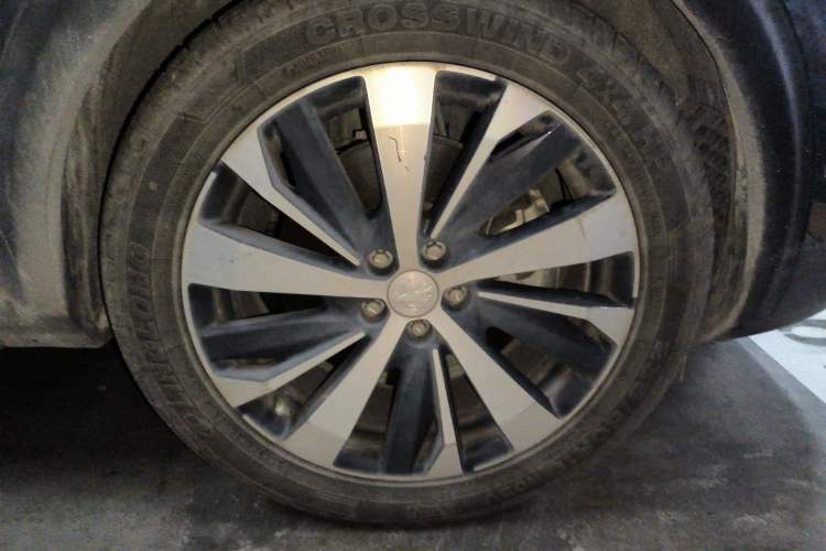 Used Peugeot 5008 2019 380THP 7-Seater Luxury Edition Right Front Wheel Hub