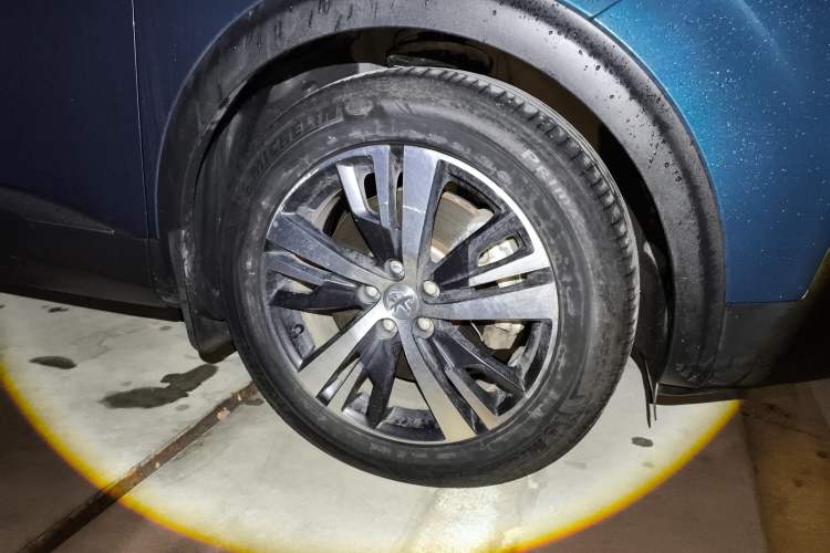 Used Peugeot 5008 2019 Revised 360THP 5-Seater Leading Edition Right Front Wheel Hub