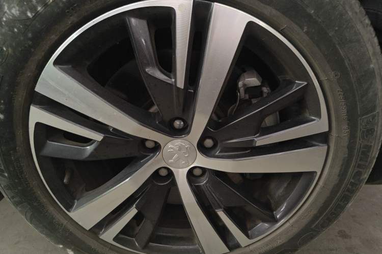 Used Peugeot 5008 2019 Revised Version 360THP 5-Seater Elite Edition Right Front Wheel Hub