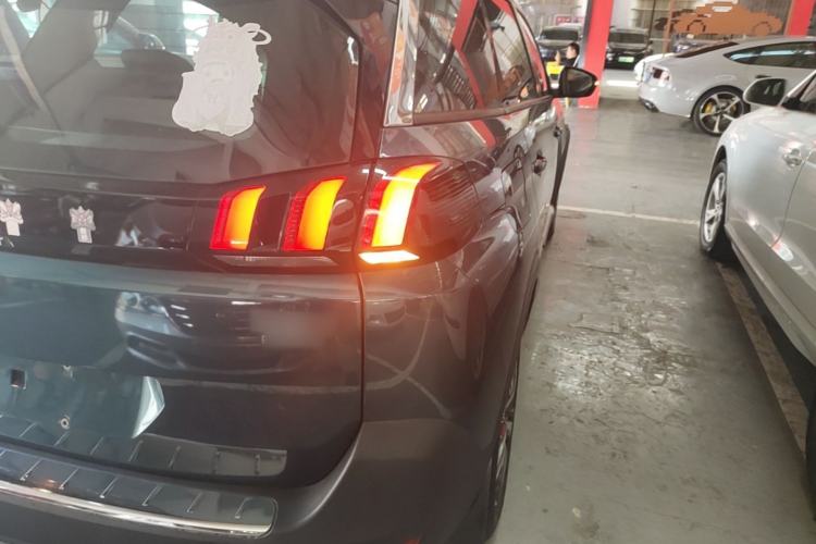 Used Peugeot 5008 2019 400THP 5-Seat Elite Edition Right Rear Taillight