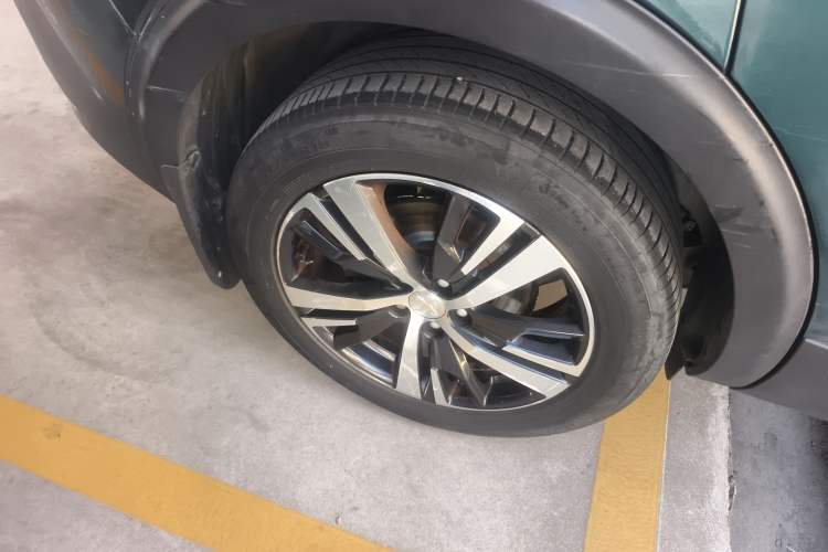 Used Peugeot 5008 2019 360THP 7-Seater Flagship Edition Right Rear Wheel Hub