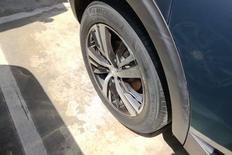 Used Peugeot 5008 2019 350THP 7-Seater Elite Edition Right Rear Wheel Hub