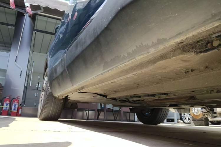 Used Peugeot 5008 2019 350THP 7-Seater Elite Edition Right Side Sill
