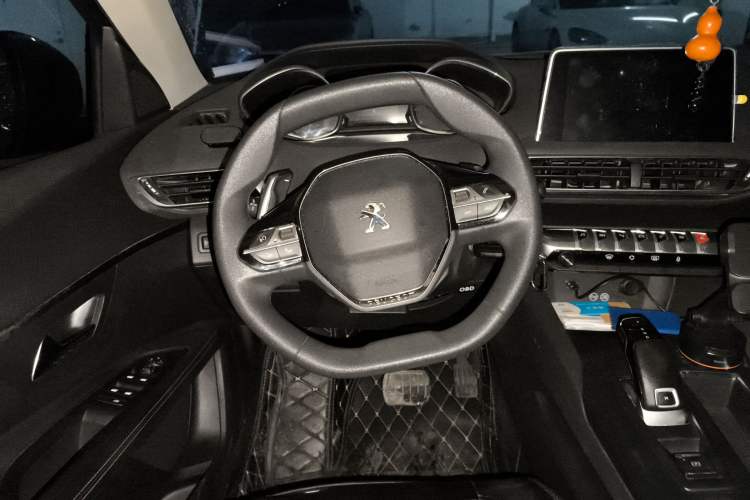 Used Peugeot 5008 2019 Revised 360THP 5-Seater Leading Edition Steering Wheel