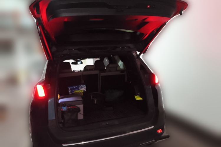 Used Peugeot 5008 2019 400THP 7-Seater Flagship GT Edition Trunk
