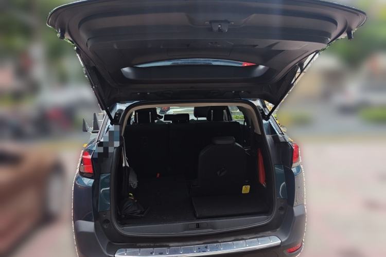 Used Peugeot 5008 2019 400THP 7-Seater Flagship Edition Trunk
