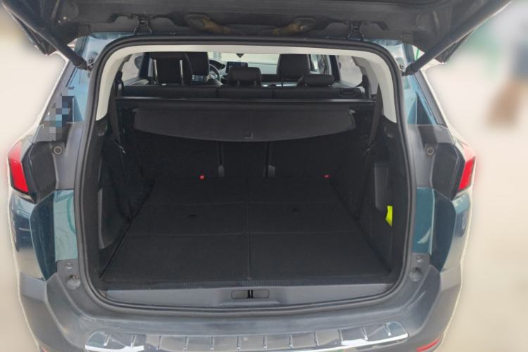 Used Peugeot 5008 2019 380THP 7-Seater Luxury Edition Trunk