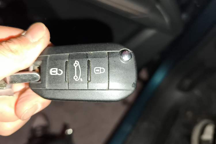 Used Peugeot 5008 2019 Revised 360THP 5-Seater Leading Edition Vehicle Key